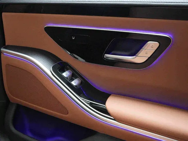 Mercedes-Benz S-Class — Фото автомобиля 17