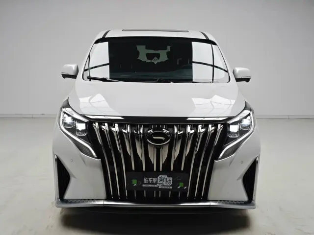 GAC Trumpchi M8 — Фото автомобиля 2