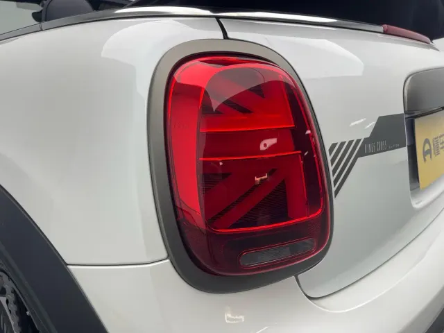 MINI MINI 2023 2.0T COOPER S King's Cross Special Edition — Фото автомобиля 13