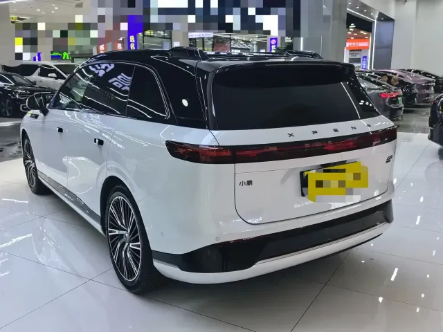 Xpeng G9 — Фото автомобиля 21