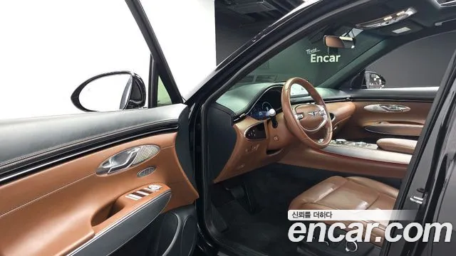 Genesis GV70 2.5T Бензин 2WD — Фото автомобиля 11