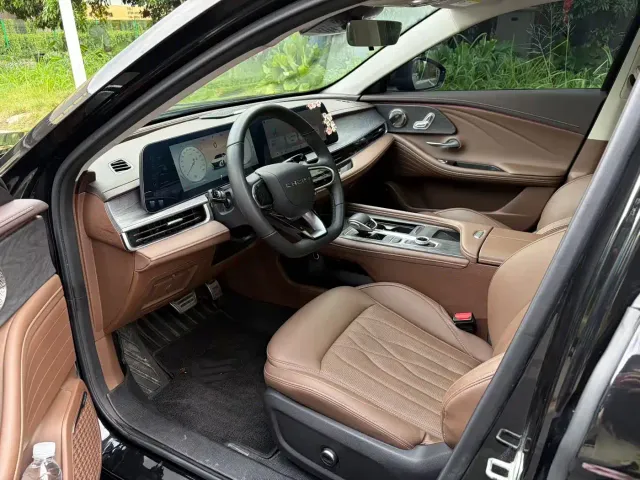 Chery Arrizo 8 — Фото автомобиля 4