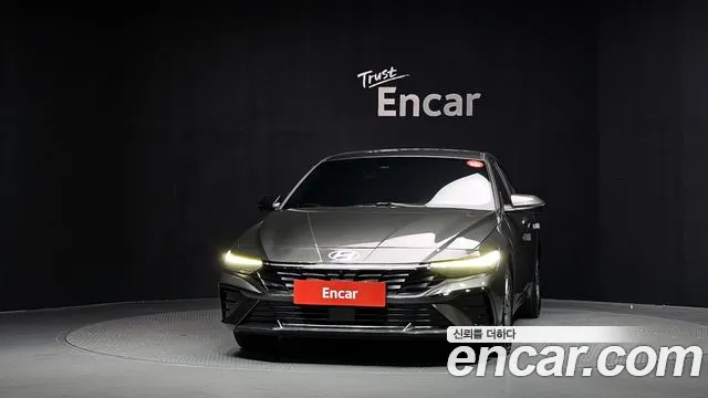 Hyundai Avante — Фото автомобиля 3