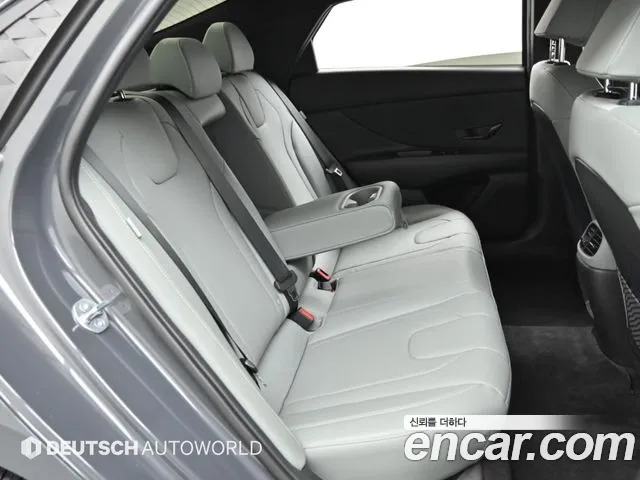 Hyundai Avante CN7 — Фото автомобиля 12