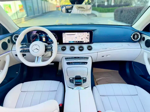 Mercedes-Benz E-Class — Фото автомобиля 7