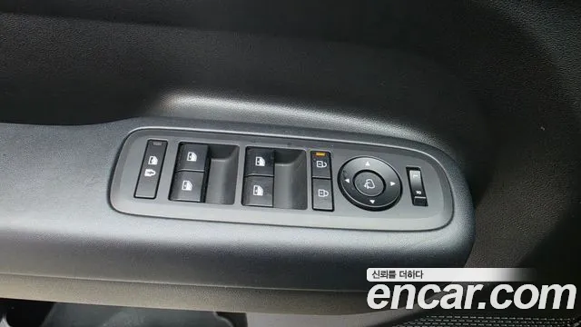 Hyundai Santa Fe — Фото автомобиля 30