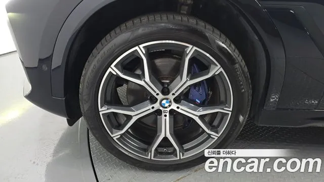 BMW X6 xDrive40i M Sport — Фото автомобиля 5
