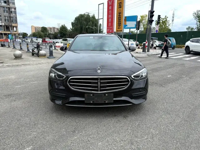 Mercedes-Benz C-Class — Фото автомобиля 2