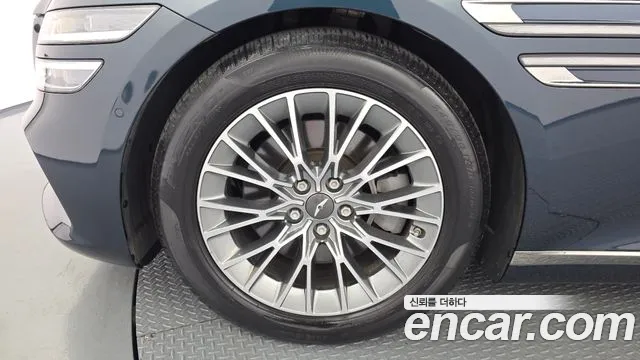 Genesis G80 Бензин 2.5 турбо 2WD — Фото автомобиля 3