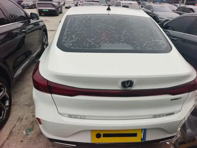 Changan Eado — Фото автомобиля 13
