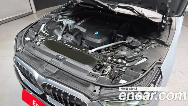 BMW 5-Series 5 серия (G60) 530i xDrive M Sport — Фото автомобиля 6