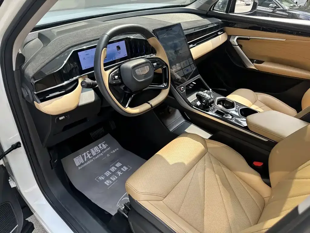 Geely Boyue L 2023 1.5TD DCT Premium — Фото автомобиля 10