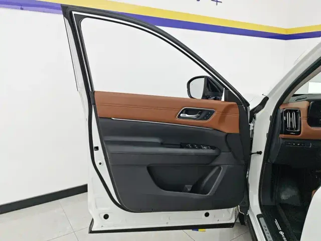 Nissan Terra — Фото автомобиля 7
