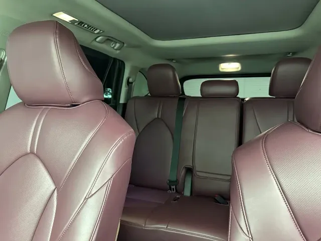 Toyota Highlander — Фото автомобиля 11