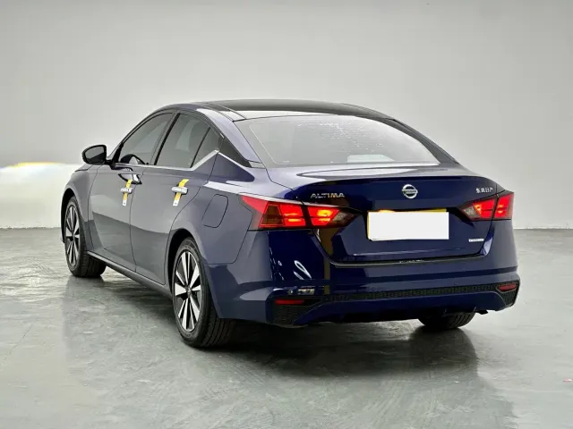 Nissan Teana — Фото автомобиля 4