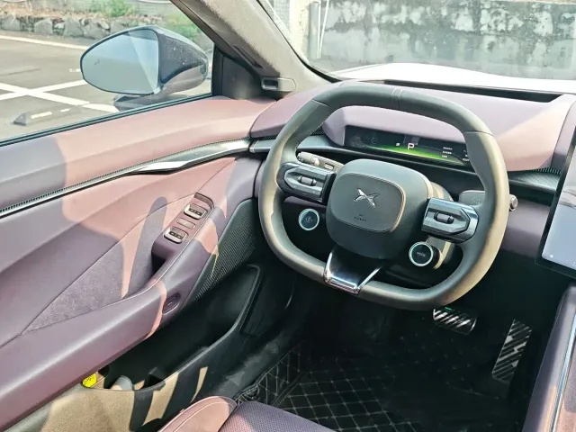Xpeng P7 — Фото автомобиля 8
