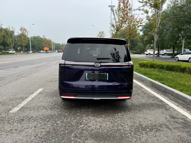GAC Trumpchi E8 — Фото автомобиля 17