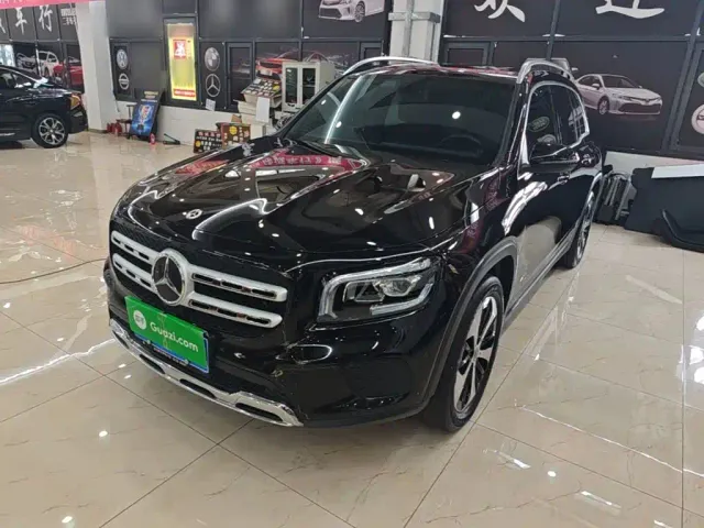 Фотография автомобиля — Mercedes-Benz GLB-Class