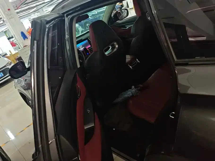 Changan Changan CS75 PLUS 2022 1.5T Automatic Luxury — Фото автомобиля 11