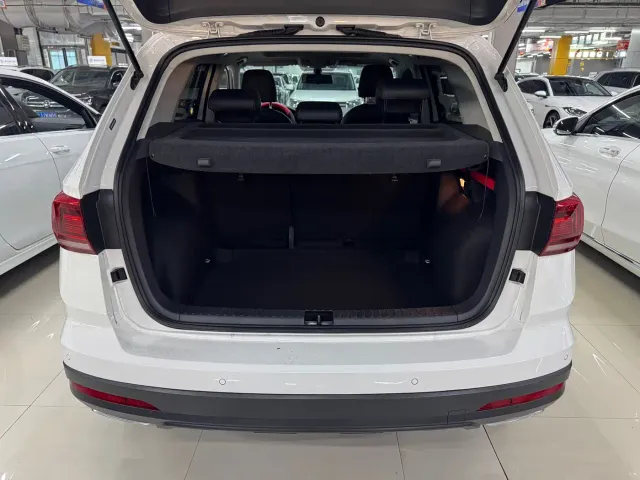 Volkswagen Tharu — Фото автомобиля 11