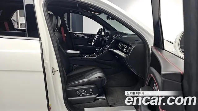 Bentley Bentayga Bentayga 4.0 V8 Base — Фото автомобиля 22