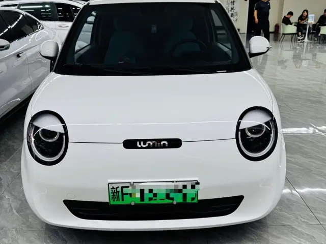 Changan Lumin — Фото автомобиля 2