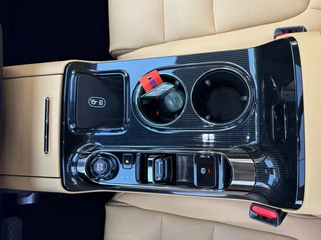 GAC Trumpchi E8 — Фото автомобиля 13