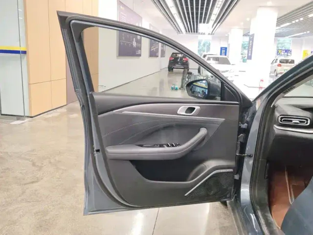 Geely Galaxy Stellar 6 — Фото автомобиля 7