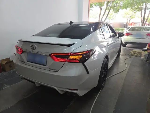 Toyota Camry — Фото автомобиля 4