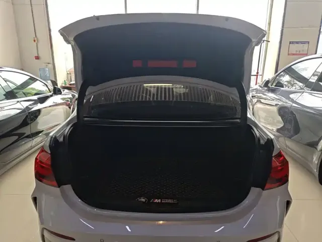 BMW 1 Series — Фото автомобиля 18