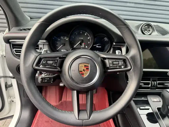 Porsche Macan — Фото автомобиля 4