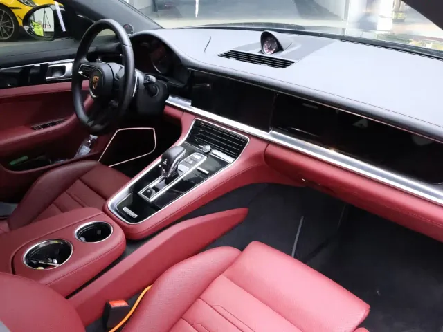 Porsche Panamera — Фото автомобиля 13