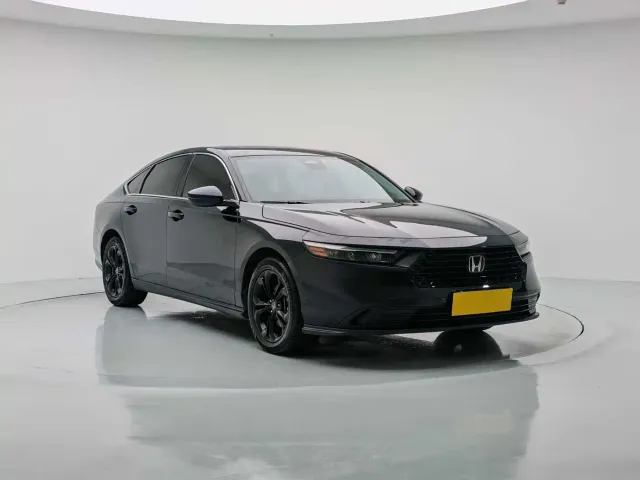 Honda Accord — Фото автомобиля 3