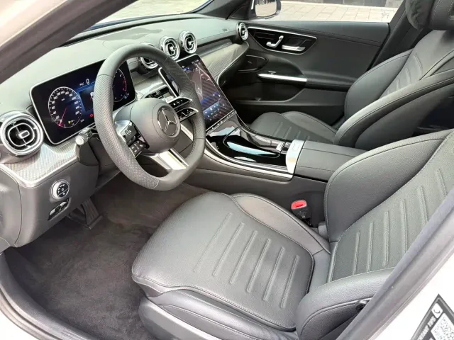 Mercedes-Benz C-Class — Фото автомобиля 4