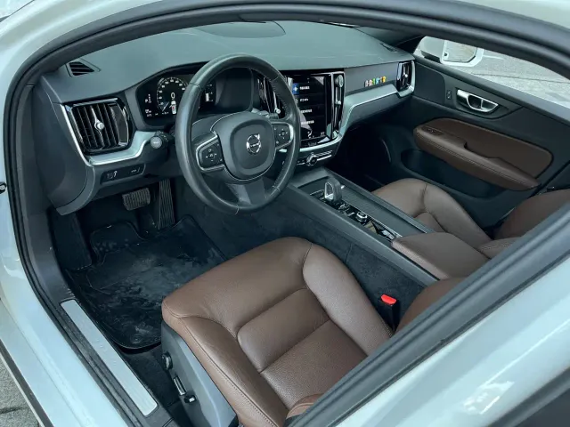 Volvo S60 — Фото автомобиля 12