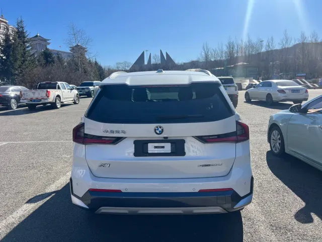 BMW X1 — Фото автомобиля 3