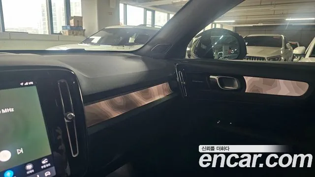 Volvo C40 Recharge — Фото автомобиля 7