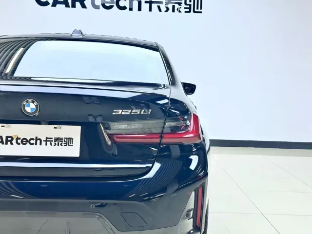 BMW 3 Series — Фото автомобиля 8