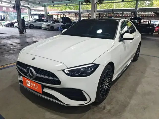 Фотография автомобиля — Mercedes-Benz C-Class