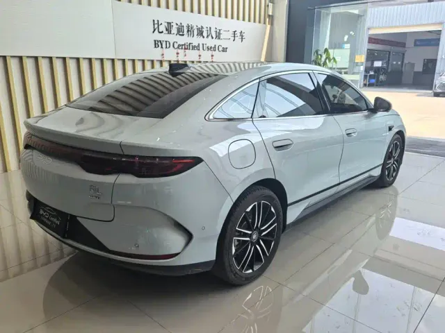 BYD Qin L 2025 Model EV 545KM Excellence Edition — Фото автомобиля 10
