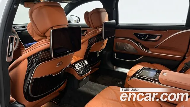 Mercedes-Benz S-Class — Фото автомобиля 12