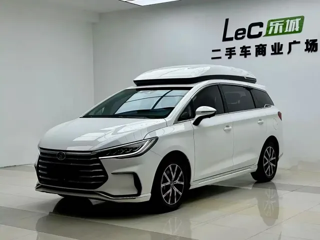 Фотография автомобиля — BYD Song MAX
