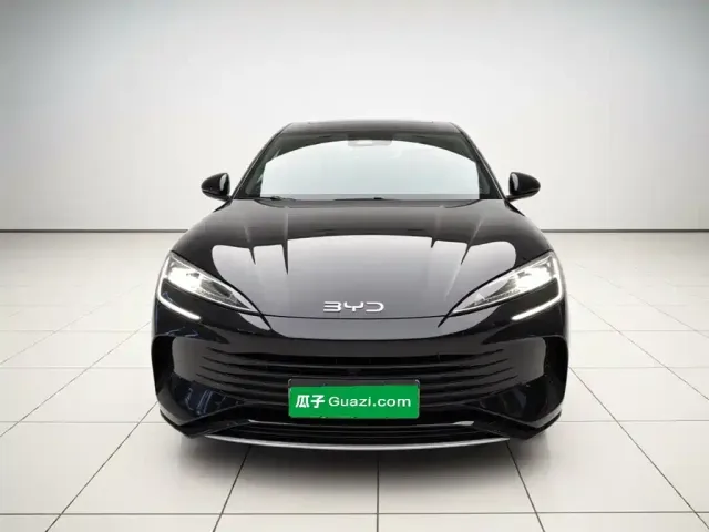 BYD Seal 2024 Glory Edition DM-i 1.5L 121km Luxury — Фото автомобиля 2
