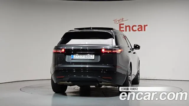Land Rover Range Rover Velar — Фото автомобиля 4