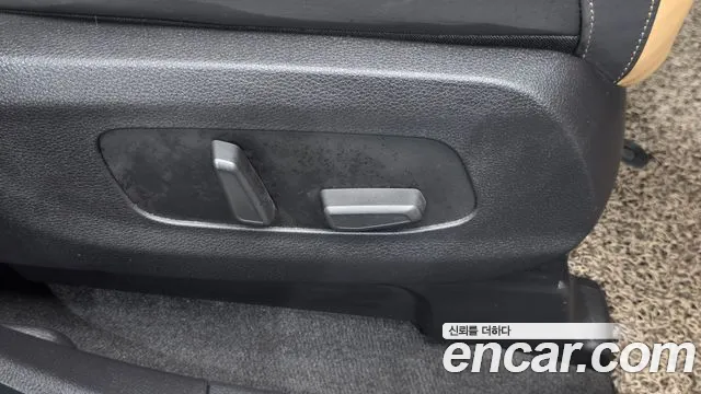 Kia Canival Carnival 4 поколение Дизель 7 мест Signature — Фото автомобиля 23
