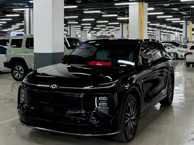 Фотография автомобиля — Changan Qiyuan Q07