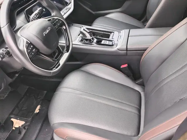 Dongfeng Yixuan MAX — Фото автомобиля 4