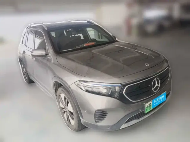 Mercedes-Benz EQB — Фото автомобиля 3