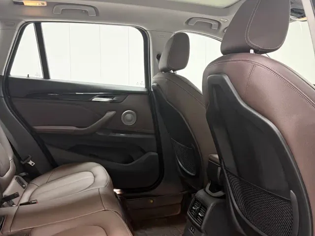 BMW X1 — Фото автомобиля 9