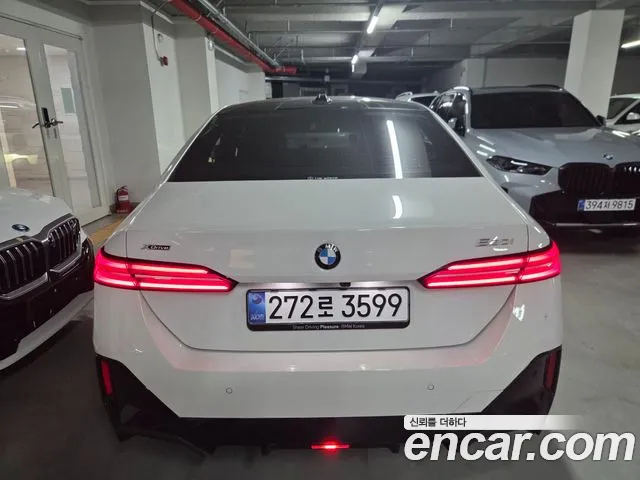 BMW 5 Series G60 — Фото автомобиля 2
